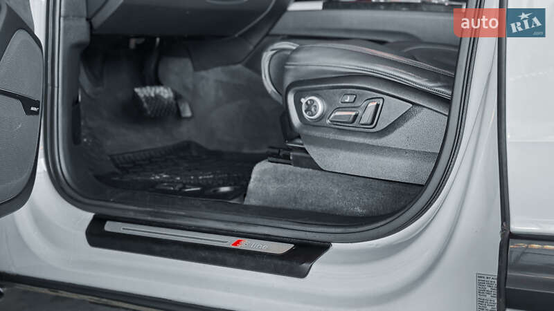 Внедорожник / Кроссовер Audi Q7 2019 в Ровно