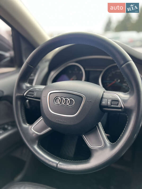 Внедорожник / Кроссовер Audi Q7 2012 в Березному