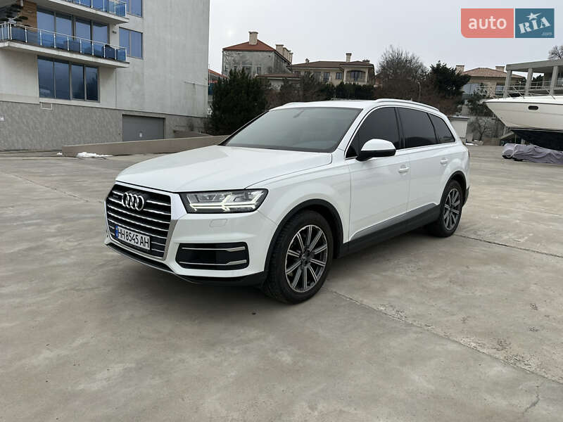 2017 Audi Q7, VIN WAUZZZ4M9HD038066:plate — фото 1 (autoria)
