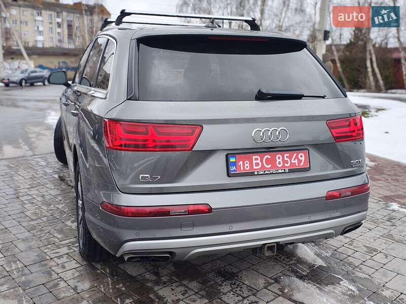 Внедорожник / Кроссовер Audi Q7 2017 в Ровно