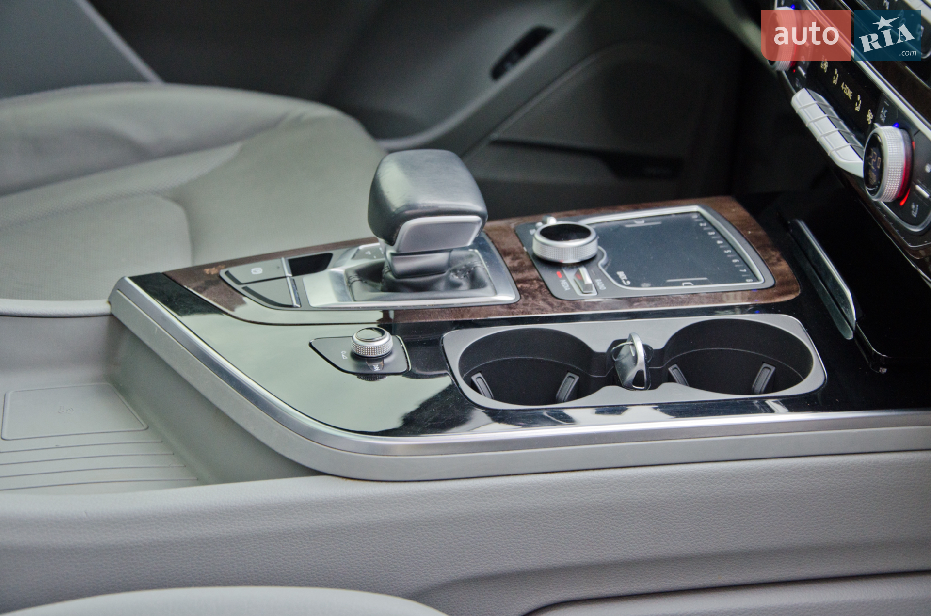 2016 Audi Q7 - мініатюра 27