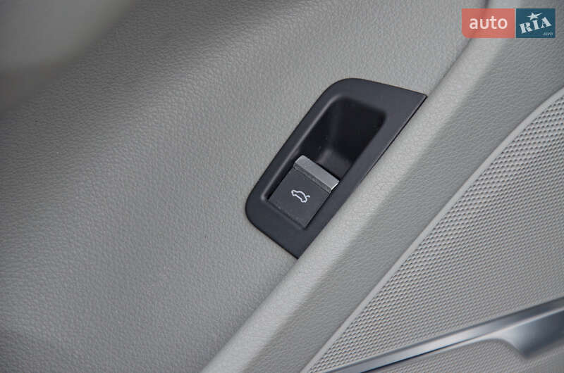 Внедорожник / Кроссовер Audi Q7 2016 в Сарнах