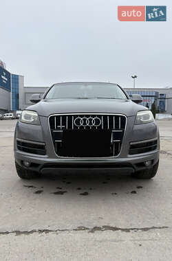 Внедорожник / Кроссовер Audi Q7 2011 в Черновцах