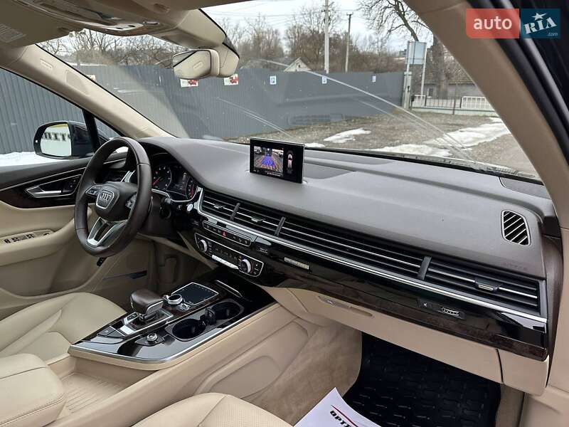 Внедорожник / Кроссовер Audi Q7 2017 в Львове