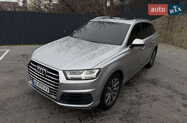 Позашляховик / Кросовер Audi Q7 2017 в Вінниці
