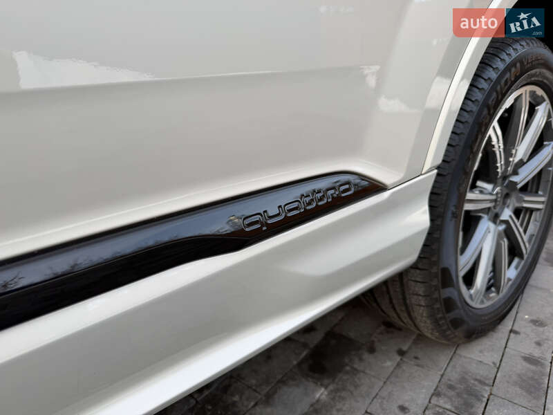 Позашляховик / Кросовер Audi Q7 2023 в Києві