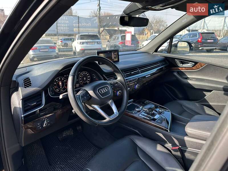Внедорожник / Кроссовер Audi Q7 2017 в Львове
