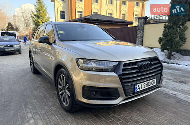 Внедорожник / Кроссовер Audi Q7 2015 в Киеве