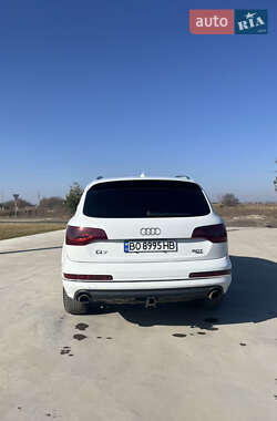 Позашляховик / Кросовер Audi Q7 2014 в Камені-Каширському