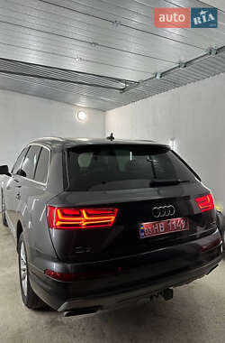 Внедорожник / Кроссовер Audi Q7 2018 в Ровно