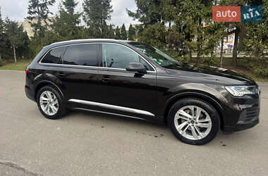 Внедорожник / Кроссовер Audi Q7 2023 в Тернополе