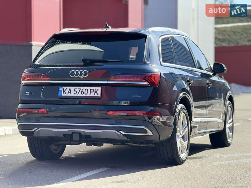 Внедорожник / Кроссовер Audi Q7 2019 в Киеве