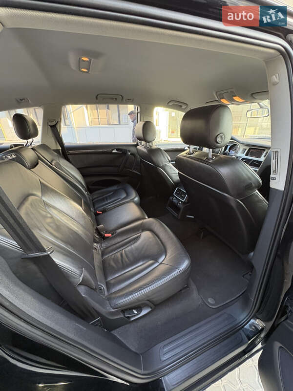 Позашляховик / Кросовер Audi Q7 2010 в Одесі