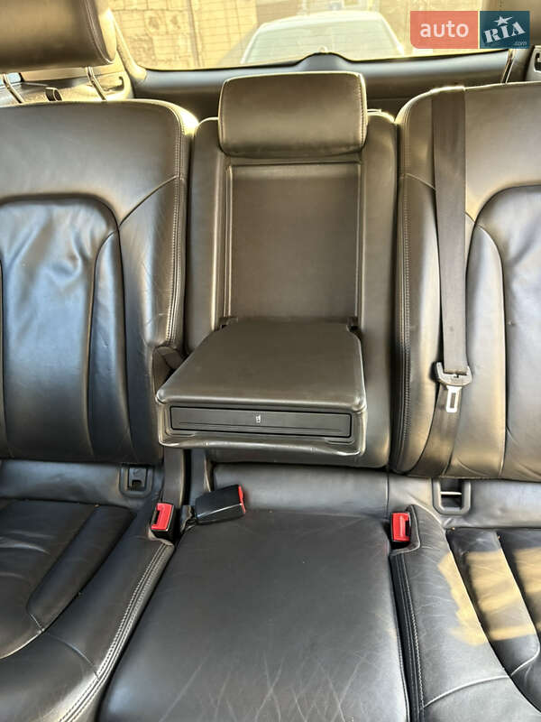 Позашляховик / Кросовер Audi Q7 2010 в Одесі