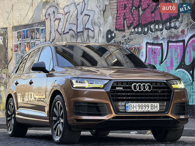 Внедорожник / Кроссовер Audi Q7 2017 в Одессе