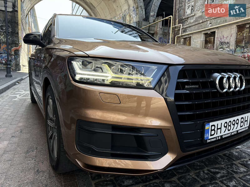 Внедорожник / Кроссовер Audi Q7 2017 в Одессе
