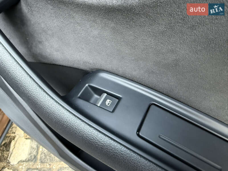 Внедорожник / Кроссовер Audi Q7 2017 в Одессе