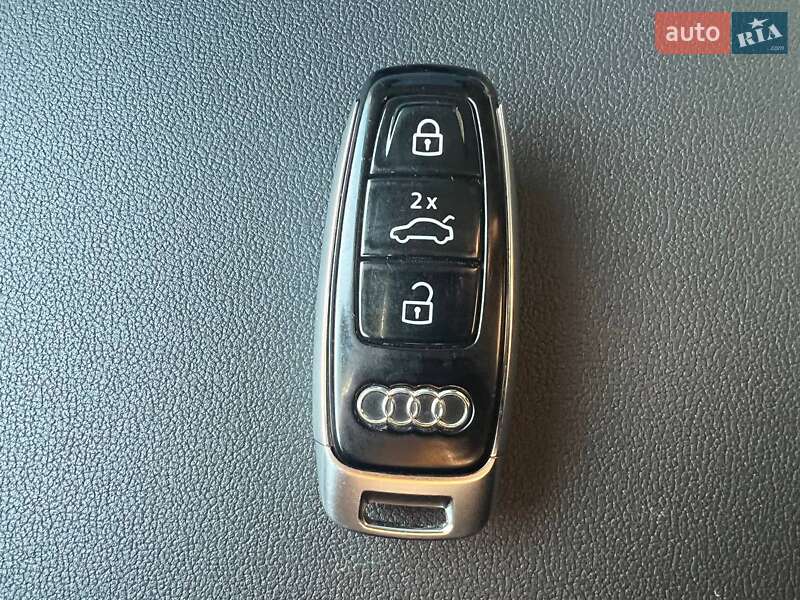 Позашляховик / Кросовер Audi Q7 2022 в Полтаві