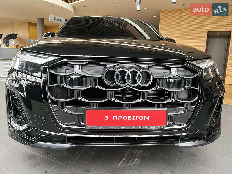 Позашляховик / Кросовер Audi Q7 2025 в Дніпрі
