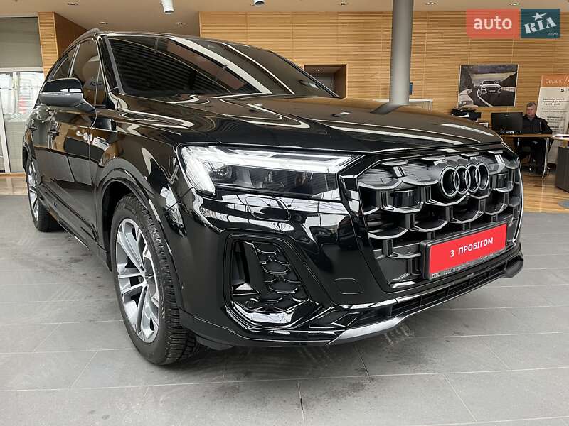 Позашляховик / Кросовер Audi Q7 2025 в Дніпрі