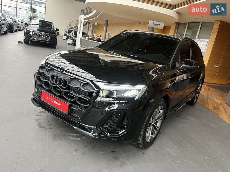 Позашляховик / Кросовер Audi Q7 2025 в Дніпрі