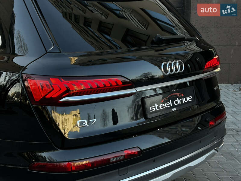 Внедорожник / Кроссовер Audi Q7 2020 в Николаеве