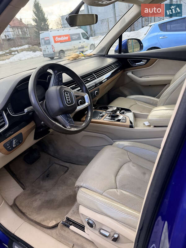 Позашляховик / Кросовер Audi Q7 2017 в Львові