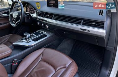 Внедорожник / Кроссовер Audi Q7 2017 в Одессе
