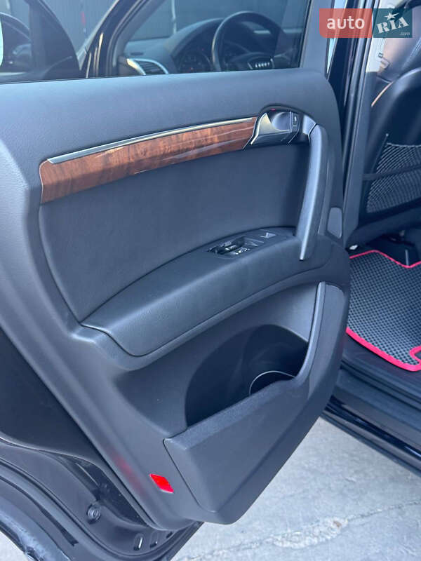 Внедорожник / Кроссовер Audi Q7 2015 в Львове