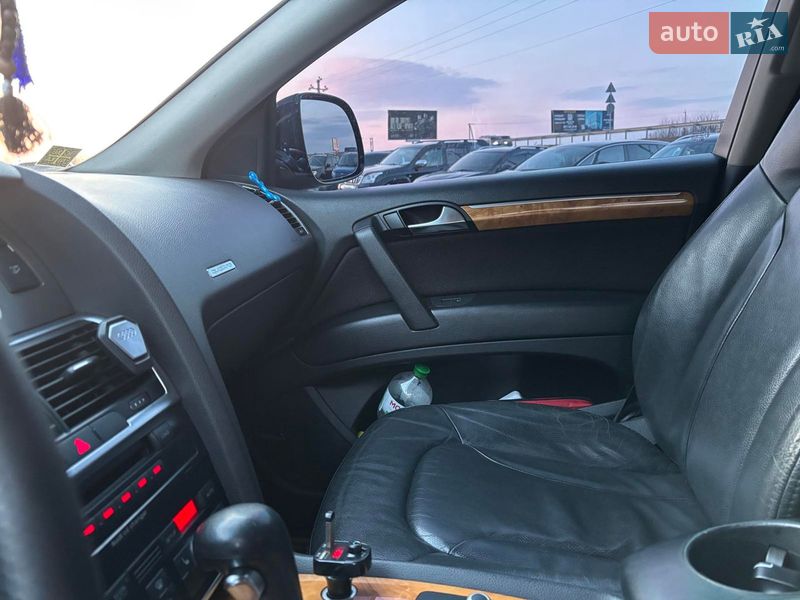 Внедорожник / Кроссовер Audi Q7 2006 в Львове