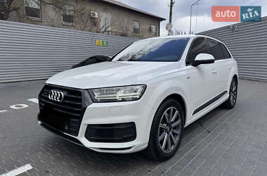 Позашляховик / Кросовер Audi Q7 2017 в Ізмаїлі