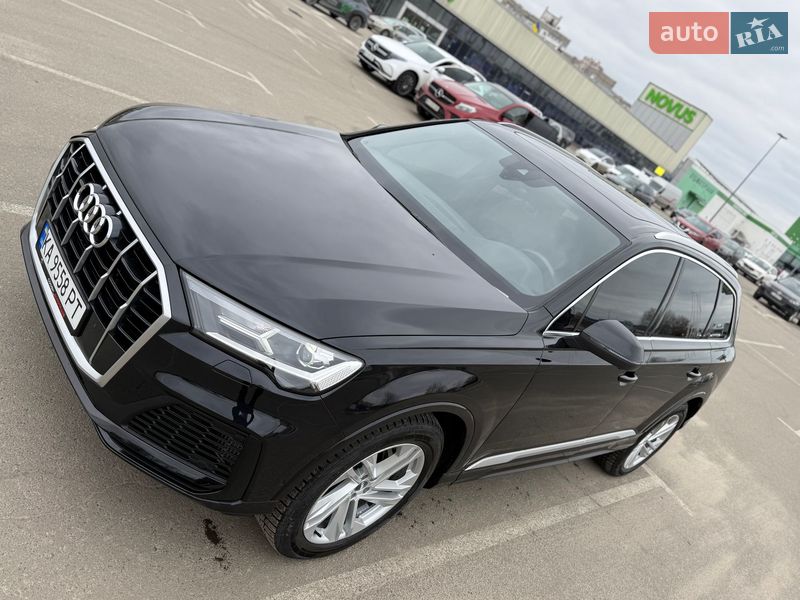 Внедорожник / Кроссовер Audi Q7 2020 в Киеве