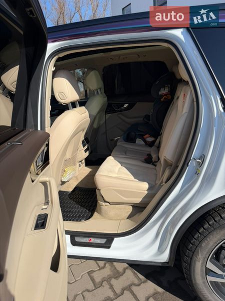 Позашляховик / Кросовер Audi Q7 2017 в Хмельницькому