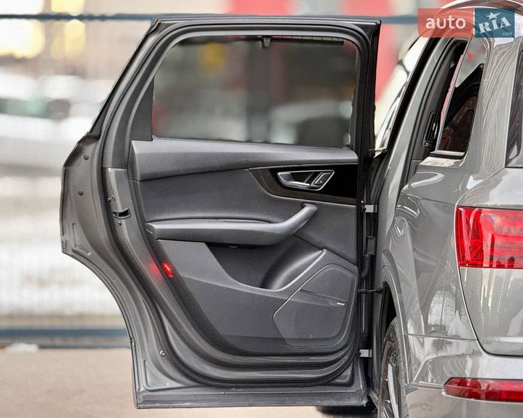 Внедорожник / Кроссовер Audi Q7 2016 в Киеве фото 35 Внедорожник / Кроссовер Audi Q7 2016 в Киеве