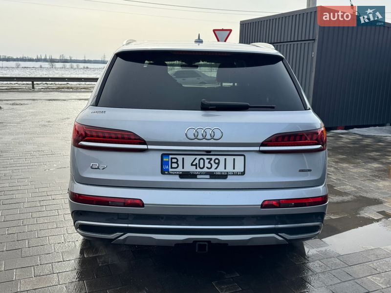 Внедорожник / Кроссовер Audi Q7 2021 в Полтаве