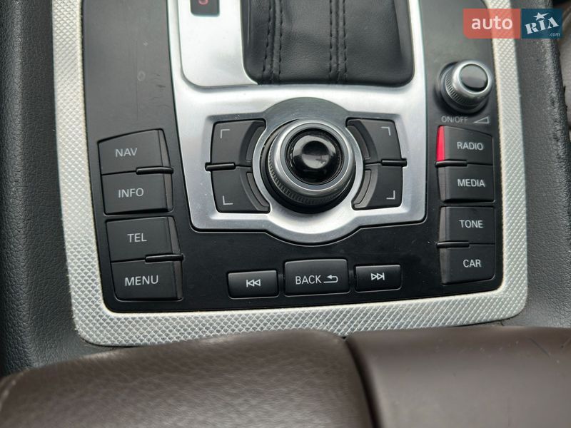 Внедорожник / Кроссовер Audi Q7 2013 в Одессе