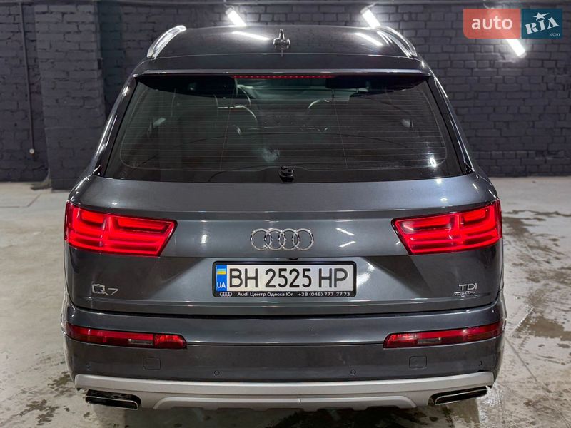 Внедорожник / Кроссовер Audi Q7 2015 в Киеве