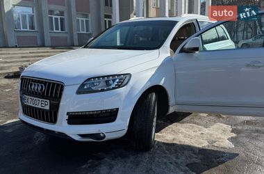 Позашляховик / Кросовер Audi Q7 2010 в Волочиську