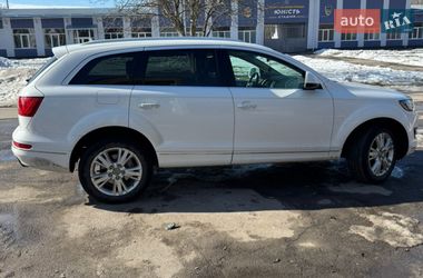 Позашляховик / Кросовер Audi Q7 2010 в Волочиську
