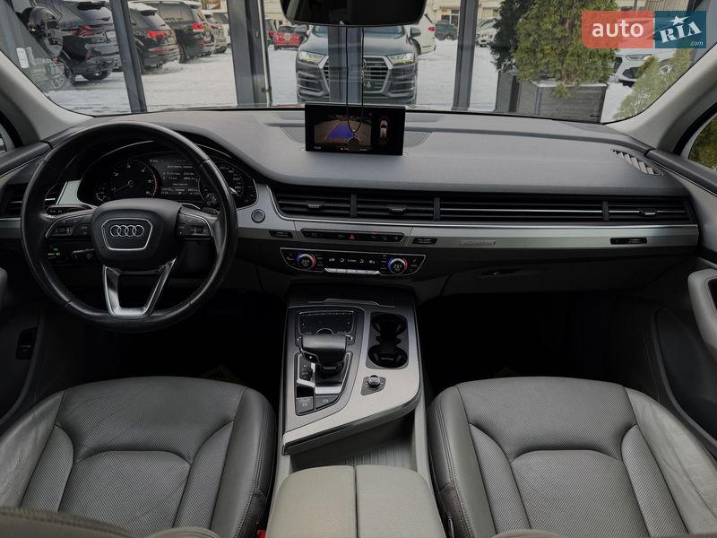 Внедорожник / Кроссовер Audi Q7 2015 в Киеве