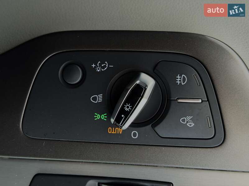 Внедорожник / Кроссовер Audi Q7 2015 в Киеве