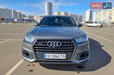 Позашляховик / Кросовер Audi Q7 2016 в Києві