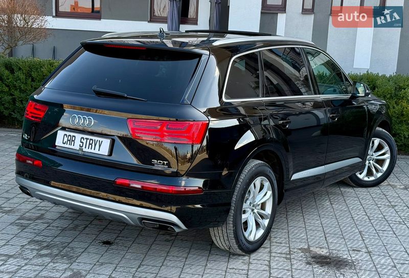 Позашляховик / Кросовер Audi Q7 2018 в Стрию