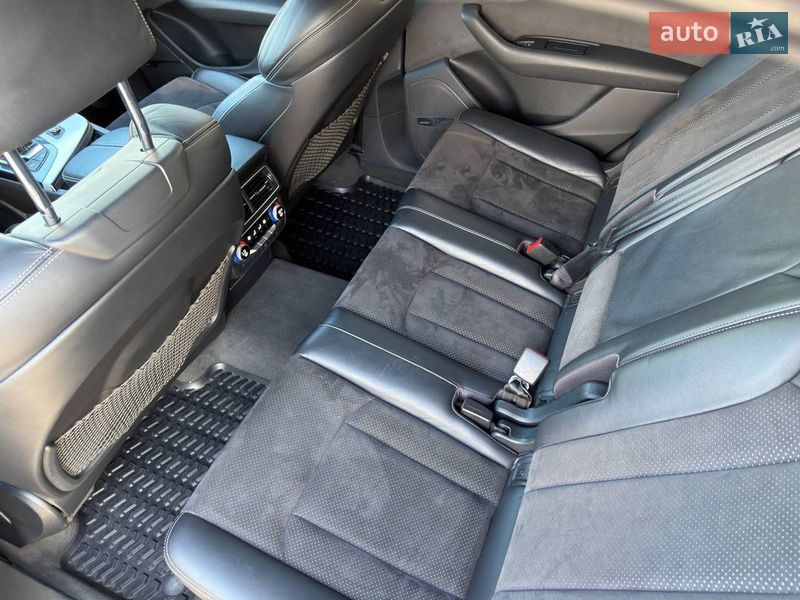 Внедорожник / Кроссовер Audi Q7 2016 в Киеве