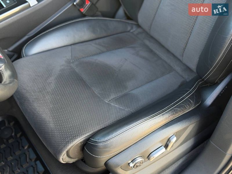 Внедорожник / Кроссовер Audi Q7 2016 в Киеве