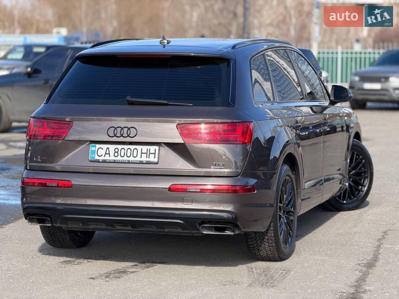 Внедорожник / Кроссовер Audi Q7 2016 в Киеве