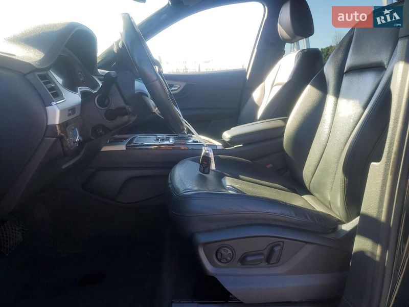 Позашляховик / Кросовер Audi Q7 2019 в Вінниці