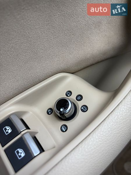 Внедорожник / Кроссовер Audi Q7 2016 в Киеве