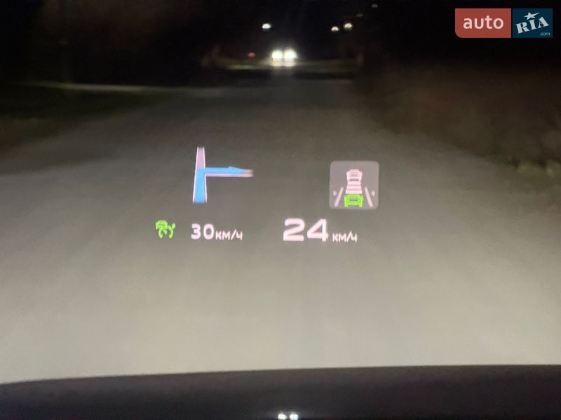 Позашляховик / Кросовер Audi Q7 2016 в Ужгороді