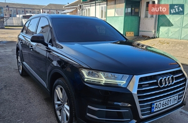 Внедорожник / Кроссовер Audi Q7 2015 в Мукачево